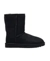Ugg Logo Patch Mid-tube Boots In Black