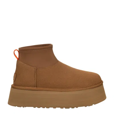 Ugg Logo Detail Snow Boots In Brown