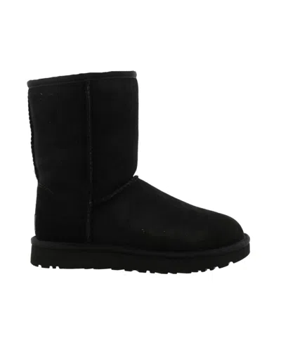 Ugg Classic Short Black Boots With Logo Patch On The Rear And Shearling Lining In Suede Woman