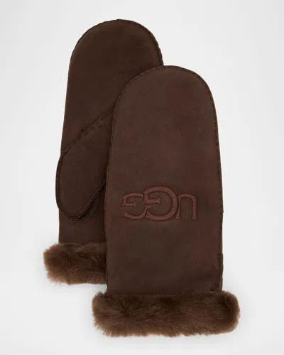 Ugg Logo Shearling Mittens In Burnt Cedar