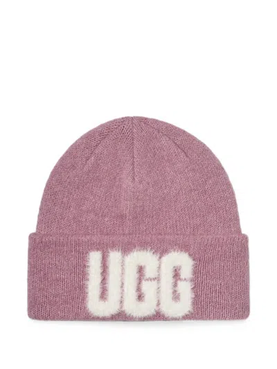 Ugg Logo-detail Beanie Hat In 粉色
