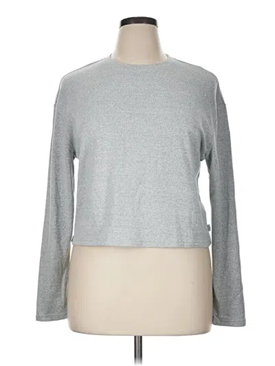 Pre-owned Ugg Long Sleeve Top Gray Crew Neck Tops