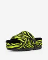 UGG MAXI SLIDE TIGER PRINT IN KEY LIME