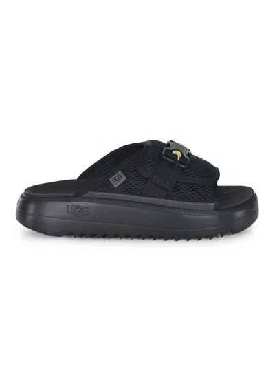 UGG UGG "MAXXER 2.0" SLIPPERS