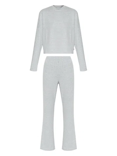 Ugg May Set In Grey