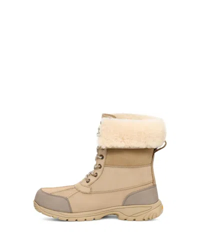 Pre-owned Ugg Men's Butte Logo Boot, Mustard Seed In Yellow