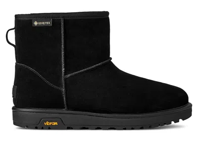 Pre-owned Ugg Men's  Classic Mini Gtx Boot Sneakers In Black