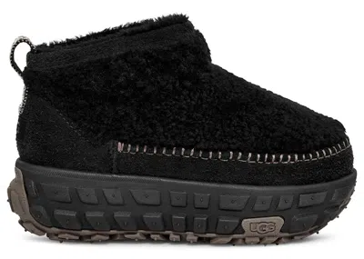 Pre-owned Ugg Men's  Venture Daze Ultra Mini Cozy Boot Sneakers In Black