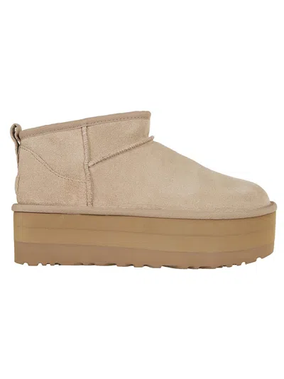 UGG UGG MERINO SHEEPSKIN BOOTS