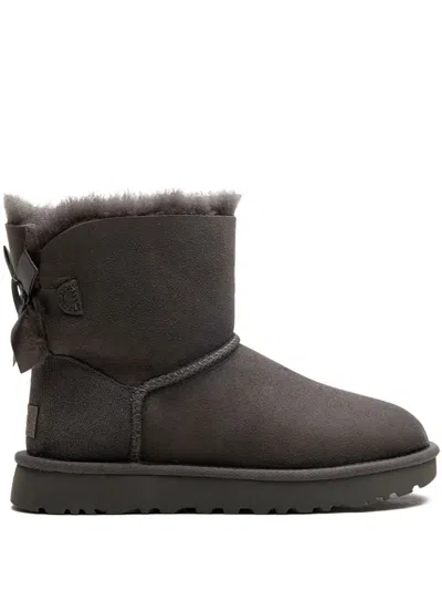Ugg Mini Bayley Bow 2 Boots In 灰色