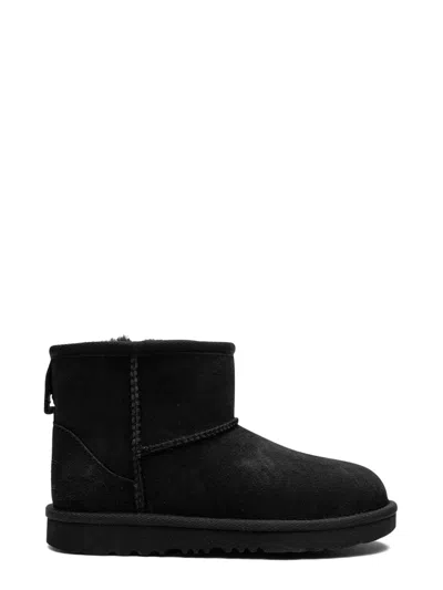 Ugg Mini Classic Ii Boots For Girls In Black