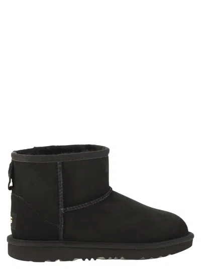 Ugg Mini Classic Ii - Boot In Black