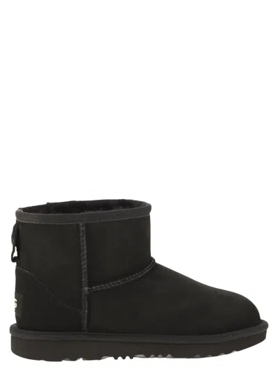 Ugg Mini Classic Ii - Boot In Black