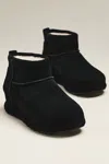 Ugg Mini Enwrap Boots In Black
