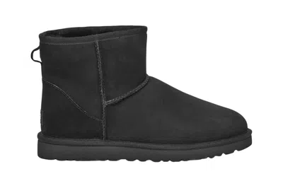 Ugg Mini Sheepskin And Suede Boot In Black