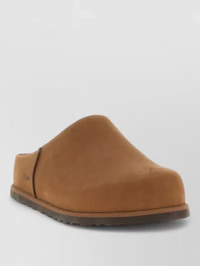 Ugg Otzo Round Toe Flat Sole Slippers In Brown