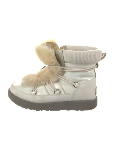 Pre-owned Ugg Patent Leather Faux Fur Trim Lace-up Boots In White