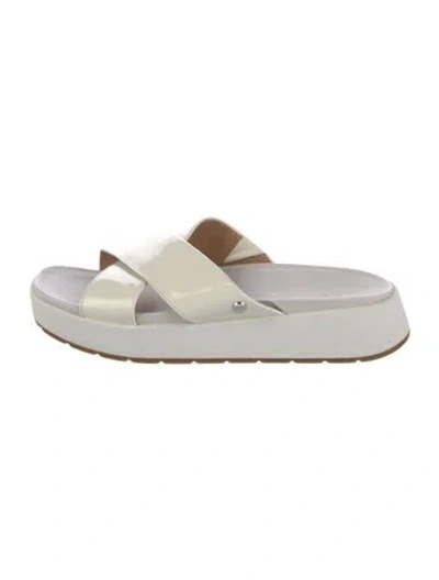 Pre-owned Ugg Patent Leather Leather Trim Embellishment Slides In White