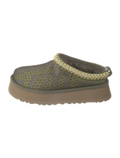 Pre-owned Ugg Patterned Mules In Green