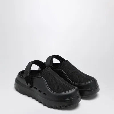 UGG UGG PEAKMOD SABOTS IN WOODLAND BLACK