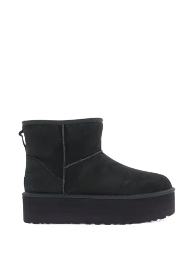 UGG PLATFORM-HEEL ANKLE BOOTS