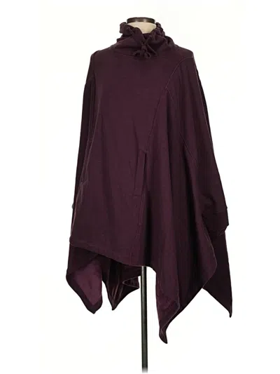 Pre-owned Ugg Poncho In Burgundy