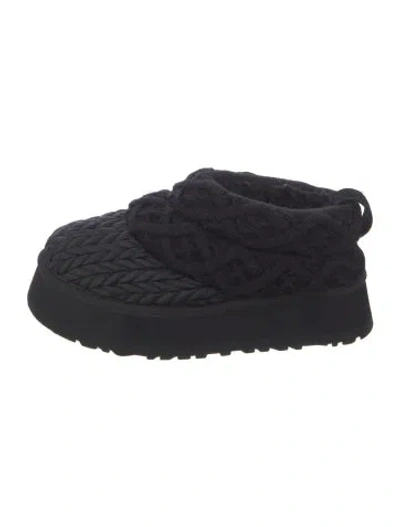 Pre-owned Ugg Printed Lace-up Boots In Black
