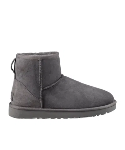 UGG REAR PULL-RING SNOW BOOTS