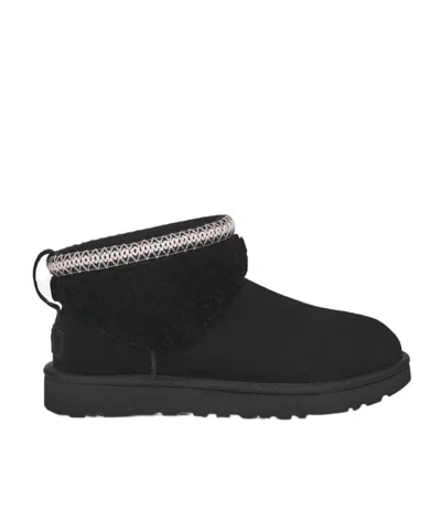 Ugg Round Head Snow Boots In Black