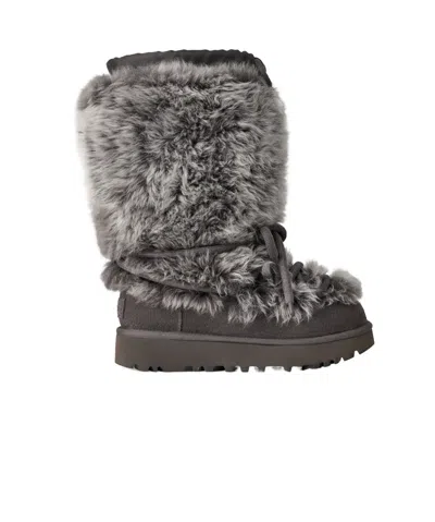 Ugg Round Toe Short Boots In Multi