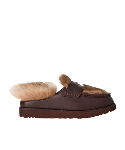 Ugg Round Toe Short Boots In Multicolor