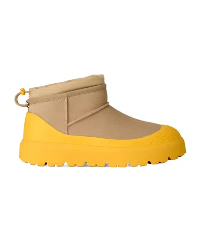 UGG ROUND-TOED ANKLE BOOTS
