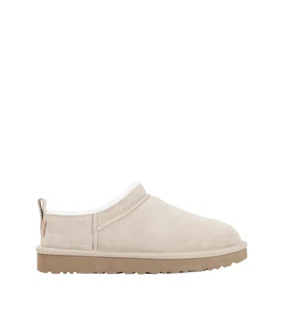 UGG SAND SOLID SLIP-ON BOOTS