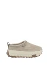 Ugg Venture Daze Textured Slip-on Clogs In Beige