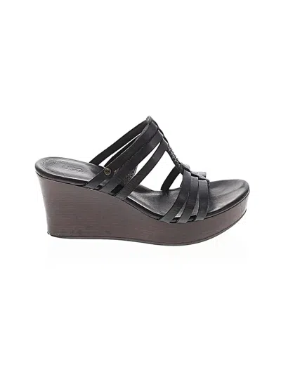 Pre-owned Ugg Sandals In Black