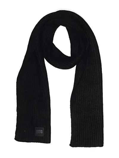 Pre-owned Ugg Scarf In Black