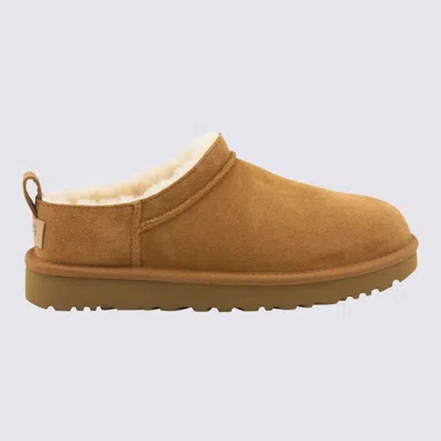UGG UGG CAMEL LEATHER FLATS
