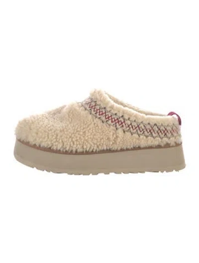 Pre-owned Ugg Shearling Embroidered Accent Espadrilles In Neutral