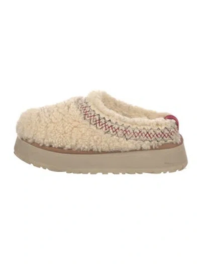 Pre-owned Ugg Shearling Embroidered Accent Flats In Neutral