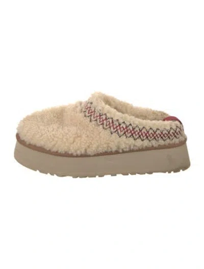 Pre-owned Ugg Shearling Embroidered Accent Flats In Neutral