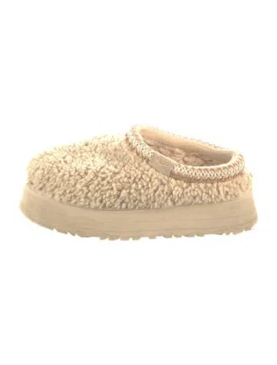 Pre-owned Ugg Shearling Flats In Neutral