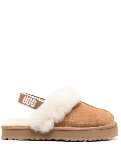 UGG SHEARLING-LINED CHUNKY SLIDES