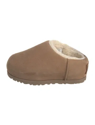 Pre-owned Ugg Shearling In Neutral