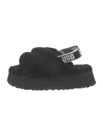 Pre-owned Ugg Shearling Slides In Black