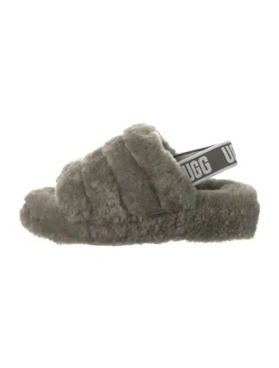 Pre-owned Ugg Shearling Sneakers In Green