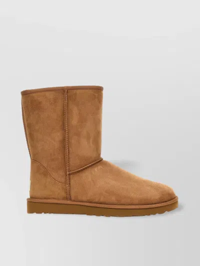 UGG SHORT FLAT SOLE ANKLE BOOTS