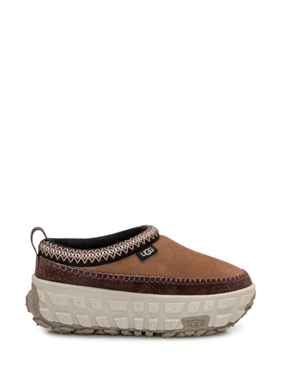 Ugg Slip-on Platform Flats For Venture Daze In Chestnut Ceramic