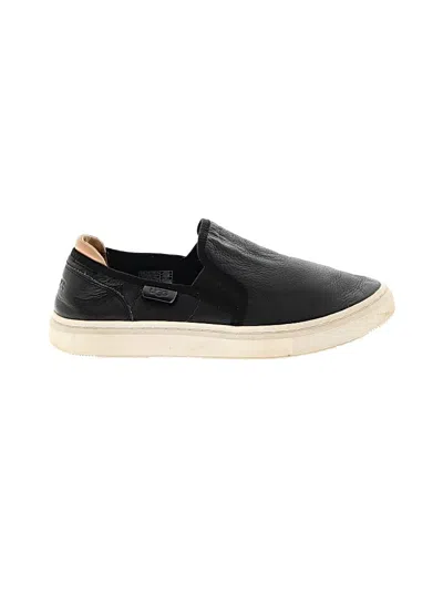 Pre-owned Ugg Sneakers In Black