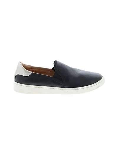 Pre-owned Ugg Sneakers In Black