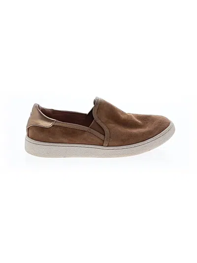 Pre-owned Ugg Sneakers In Brown
